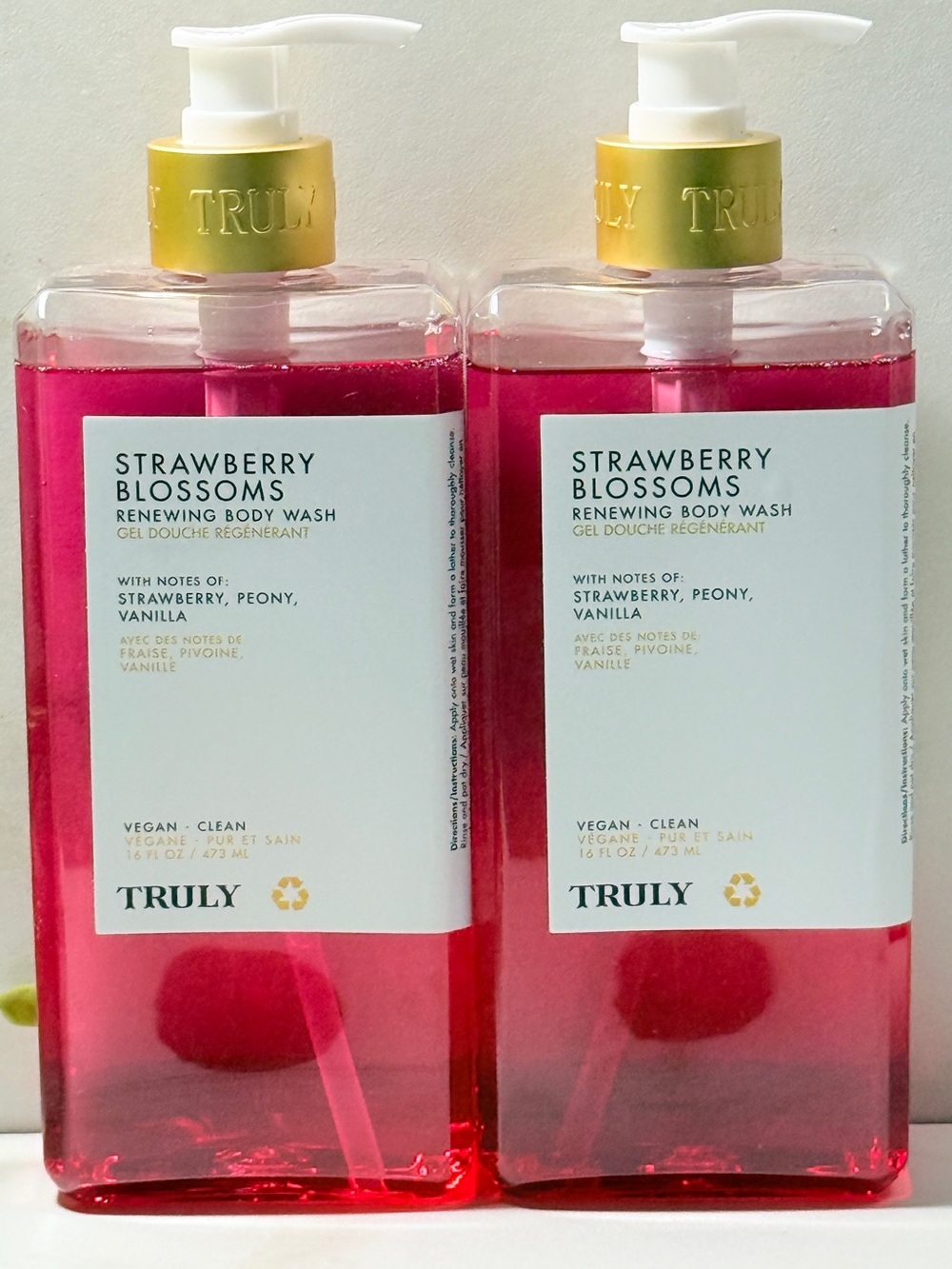TRULY Strawberry Blossoms Renewing Body Wash - JUMBO x 2